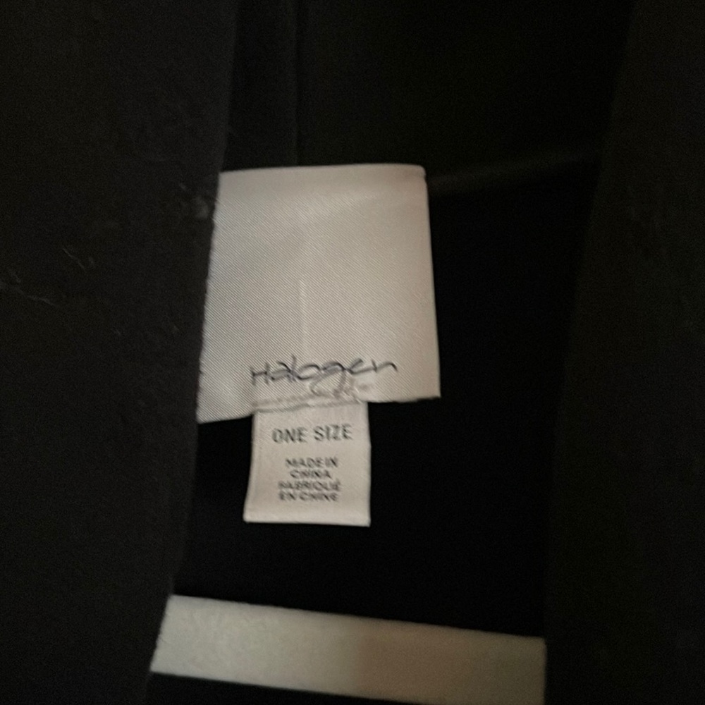 Halogen one size black soft long vest